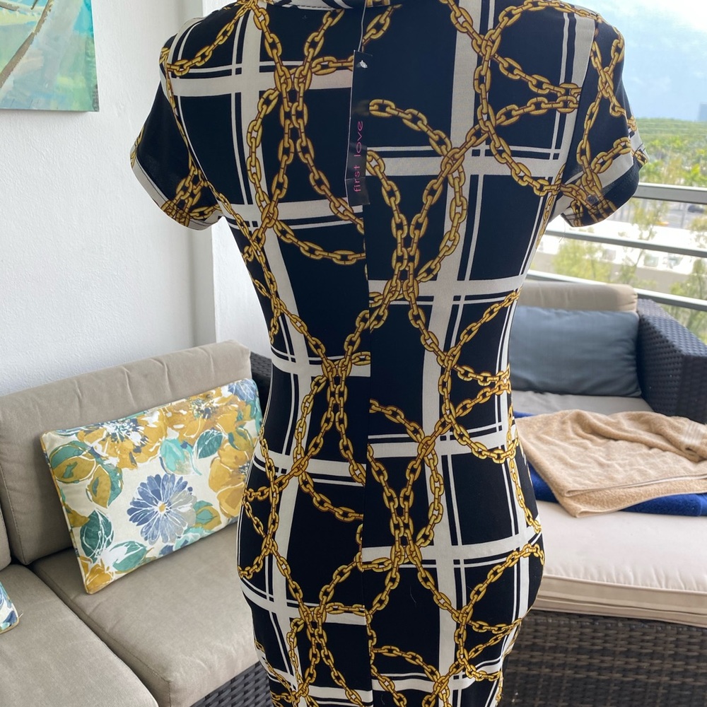 Dress - Picture 4 of 8